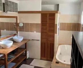 Family villa for 7 people in a quiet location NEAR THE LAKE AND THE OCEAN, with a terrace and a pool table - Image 3