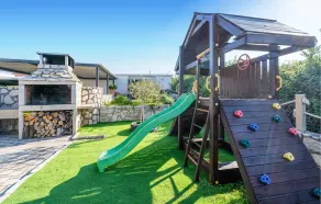 Pet Friendly Home In Sreser With Sauna - Image 4