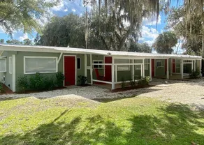 Stay on the St. Johns River - Room 3 at Shell Harbour - Image 4