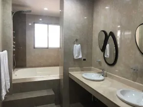 BEAUTIFUL HOUSE WITH PRIVATE POOL - Image 3