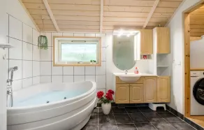 Beautiful home in Ansager with WiFi - Image 4