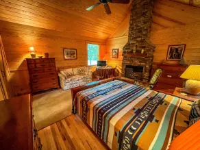 Cozy Log Cabin w/ Gas Fireplace - 2BR/1.5BA Near New River & Parkway - Image 4