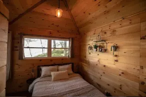 Breathtaking Lakefront Cabin On Lake Ontario with Beach! - Image 4