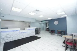 Red Carpet Inn & Suites - Image 3