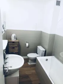 Large 2-room apartment at the foot of the slopes - Image 3