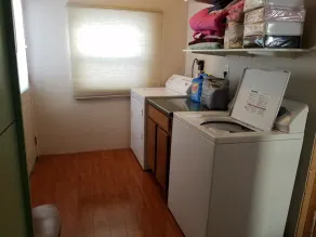 Trailside! Park and ride from here. Room for 2 trailers. Low cleaning fee! - Image 4