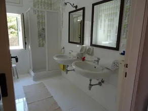 Villa luxurious on the seaside on two floors with ample terrace 12/14 beds - Image 2