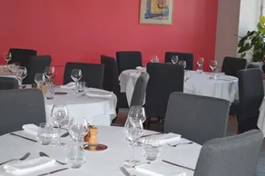 Logis Hotel du Parc-Restaurant - Le Rouget de Lisle - Image 2