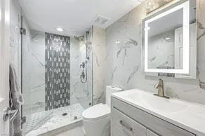Luxury condo on the beach  - Image 5
