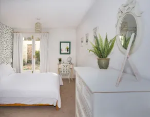 Stylish 1BR apartment near Salcombe & beaches - Image 5