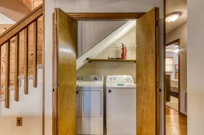 Smoky SPECiAL Perfect Fun Family cabin Game room Hot tub & view! - Image 4