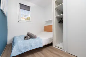 Appartement 'Bella Mar' avec vue sur la mer, terrasse privée et climatisation. - Image 4