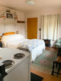 Cozy Callahan Cabin Full Bed Studio + Wifi Siskiyou County Mt. Shasta Yreka - Image 5