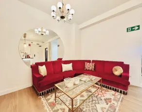 Autentic Boutique Moncloa - Image 4