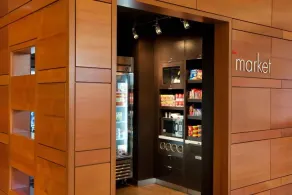 Revel in the Lap of Luxury! Heated Indoor Pool, Short Drive to Fox Theater! - Image 3