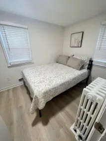 Falcon’s Corner Retreat; cozy ground floor apt - Image 3