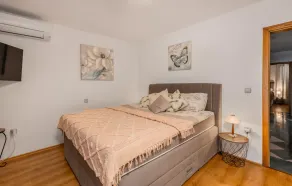 Amazing home in Crikvenica with sauna - Image 2