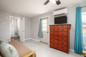 Ranch Guest House - Image 4