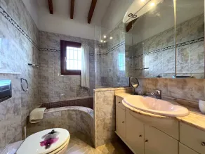 T-0121, Canarios, Fantastic villa with panoramic sea views - Image 3