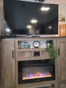 RV Glamping in the Heart of Downtown Eatonville with a Mountain View - Image 2