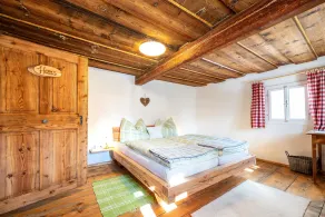 Quaint, rustic vacation home with hut flair on the sunny side of the Grimming - Image 5