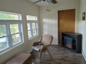 We invite you & your family to spend your vacation at our 5 bdrm Lakefront Home. - Image 2