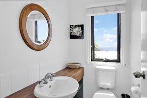 Quarterdeck - Mirante do Ponto, QLD - Image 4