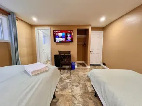 Newly Renovated Home in Central Aurora - Image 1