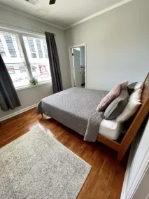 Prime location! Downtown Auburn 2 bedroom open concept Apartment - Image 4