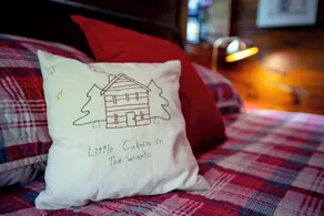 Cozy Stone Cottage overlooking Smith Lake - Image 5