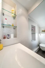 Feel like an Emperor Apartments - Image 4