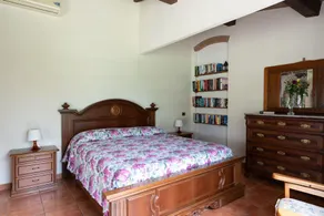 Villa in Bibbona with 2 bedrooms sleeps 4 - Image 5