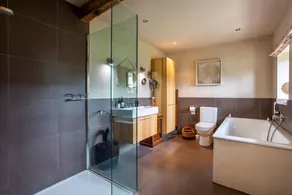 Lavender Farmhouse - Five Bedroom Villa, Sleeps 10 - Image 2