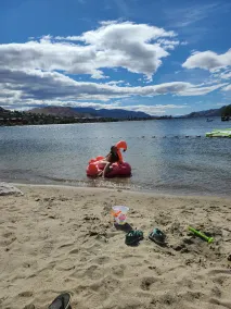 LAKEFRONT- 3 bdrm Townhome #108  Amazing Osoyoos Chris - casadeloro108@gmail.com - Image 3