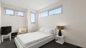 Port Views - Charming Townhouse in the Centre of Portarlington. - Image 5