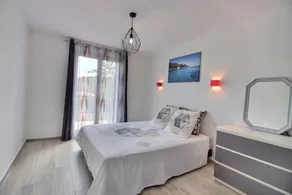Bel Appart 50 m2 Dans le Site Classé de Mougins, Clim Terrasse - Image 3