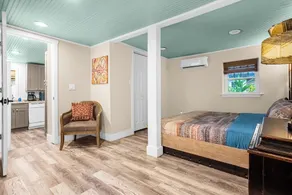 Jolie chambre sur un petit lac - Image 5