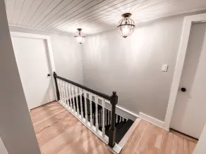 Modern 4 bed Lake House Steps from Browns Lake w. Arcade Room + Private Beach - Image 3