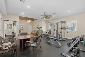 Luxury Beachfront Malibu Condo on 7th Floor ~ Close to Shopping Dining ~ Malibu 703 - Image 2