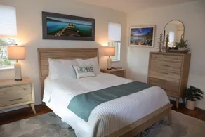 Luxury Tahoe Townhome. Panoramic Lake & Mountain Views. Sleeps six. - Image 5