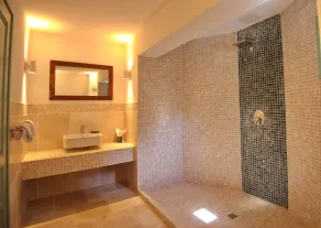 Villa Aquilo, Megali Ammos, Alonnisos sleeps 6 - Image 3