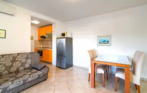 Gorgeous Home In Postira - Image 5
