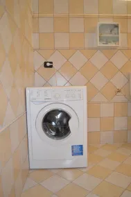 Avkopplande hus omgivet av olivträd, underbar havsutsikt - Image 4
