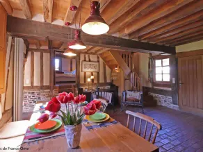 Typical cottage with fireplace and garden, pets allowed - Image 5