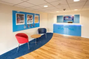 Travelodge London Park Royal Hotel - Image 3