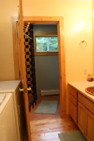 Enjoy a Secluded Location on Mount Desert Close to Acadia National Park - Image 4