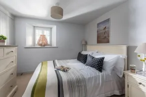 Menehay - a three bedroom house close to Mawgan Porth,  sleeping 6 guests - Image 4