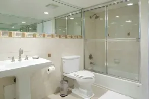Apartment in Sunny Isles Beach - Image 4