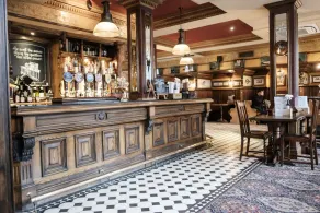 The Mad Hatter Hotel - Image 2