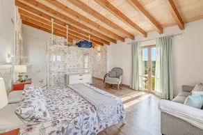 Stunning Villa Can Xesquet with Mountain View, Wi-Fi - Image 5